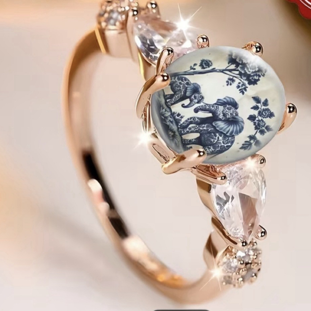 925 Sterling Silver Women’s Ring W Oval Design W Blue And White Elephant Size 6